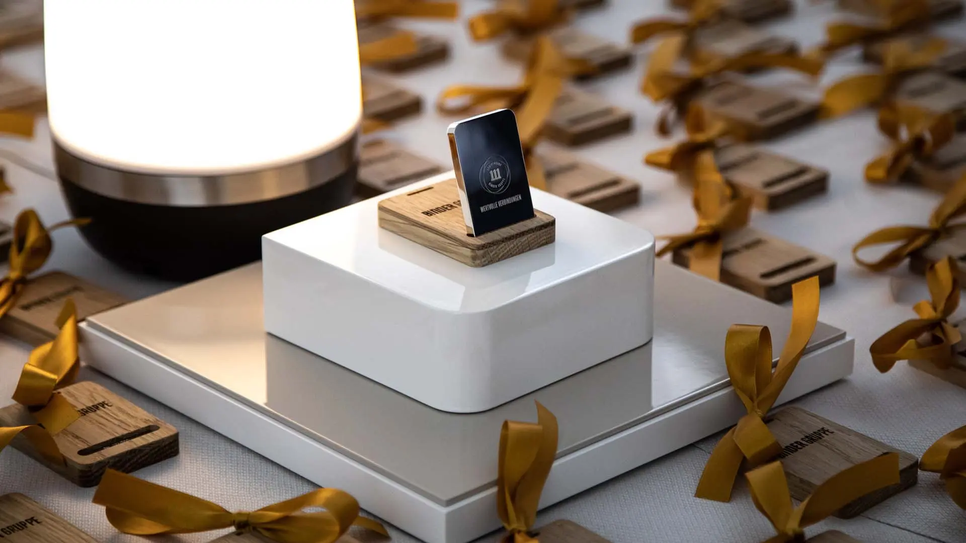 111 Jahre Wertvolle Verbindungen